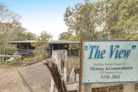 The View - Holiday Sunshine Coast 1