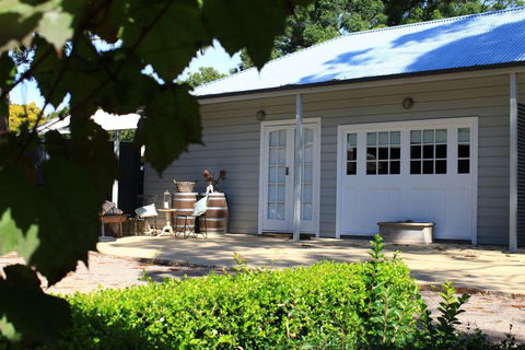 The Villa - Sunshine Coast Tourism 0