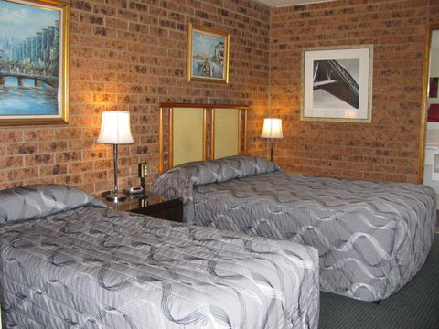 The Wayfarer Motel - Sunshine Coast Tourism 2