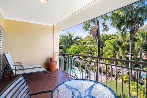 The York Beachfront Holiday Apartments - Holiday Sunshine Coast 2