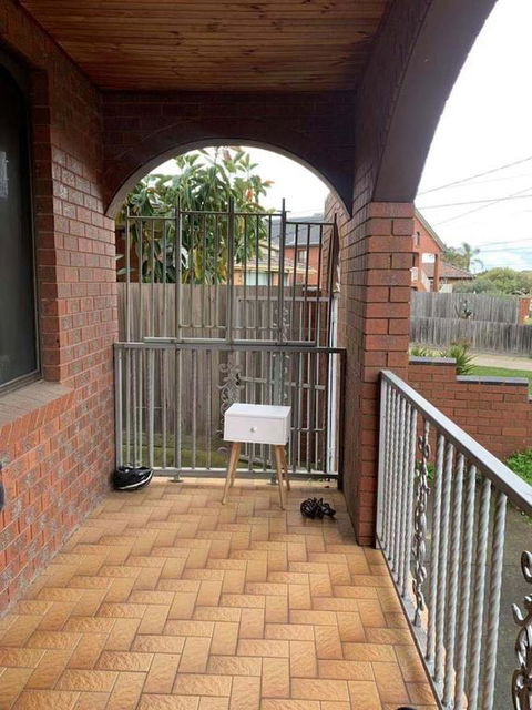 Thomastown Antique House Room 4 - Sunshine Coast Tourism 3