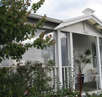 Three Chimneys Bed and Breakfast Boutique Guest House - Sunshine Coast Tourism