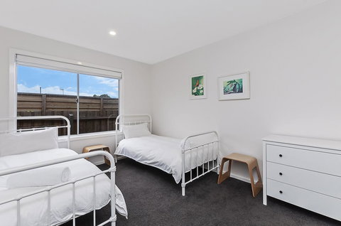 Thunder Point Cottage - Sunshine Coast Tourism 2