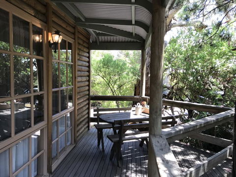 Ti-Tree Village - Sunshine Coast Tourism 2