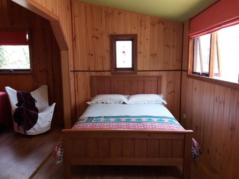 Tiandi Wildlife Sanctuary Farm Stay - Holiday Sunshine Coast 2