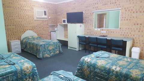 Tiaro Motor Inn - Holiday Sunshine Coast 3