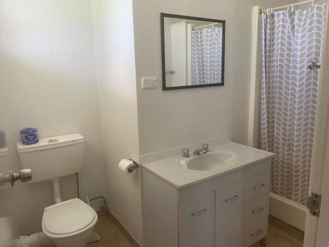 Tin Can Bay Budget Accommodation - Sunshine Coast Tourism 2