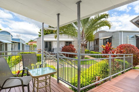 Tin Can Bay's Sleepy Lagoon Motel - Sunshine Coast Tourism 0