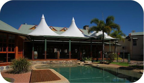 Tinaroo Lake Resort - Sunshine Coast Tourism 1