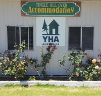 Tingle All Over Budget Accommodation - Sunshine Coast Tourism