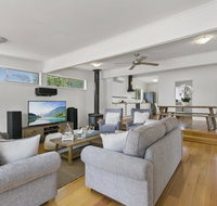 To The Beach - Sunshine Coast Tourism