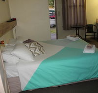 Tocumwal Hotel Motel The Palms - Sunshine Coast Tourism