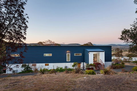 Tolpuddle Villa - Holiday Sunshine Coast 0