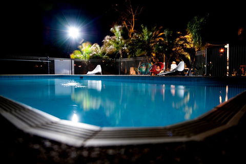 Tommo's Motor Lodge - Sunshine Coast Tourism 3