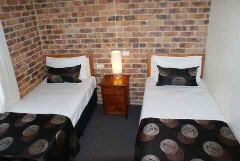 Toowong Villas - Sunshine Coast Tourism 2