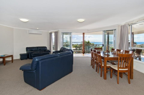 TOPVIEWS - 15Second Av BH - Holiday Sunshine Coast 1