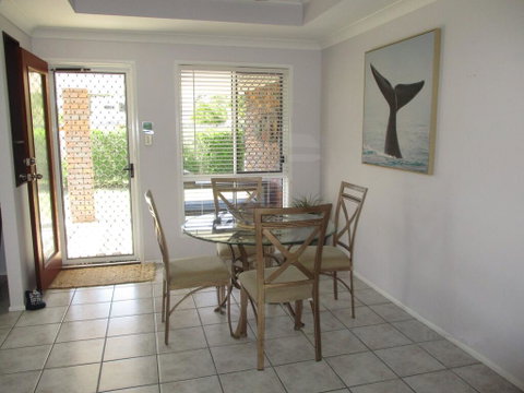Torquay Beach Holiday House - Sunshine Coast Tourism 2