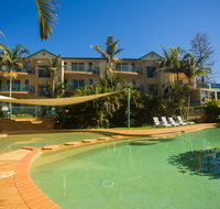 Town Beach Beachcomber Resort - Sunshine Coast Tourism
