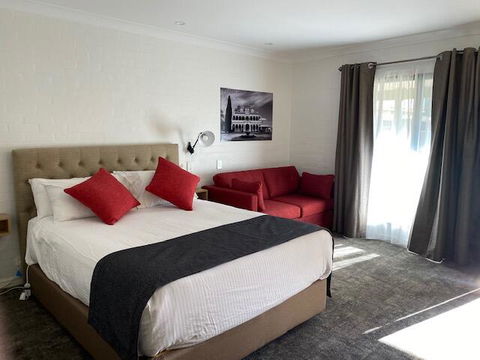 Town Square Motel - Holiday Sunshine Coast 2