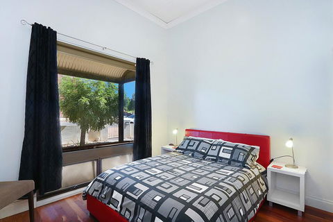 Townhouse 3 - Sunshine Coast Tourism 2