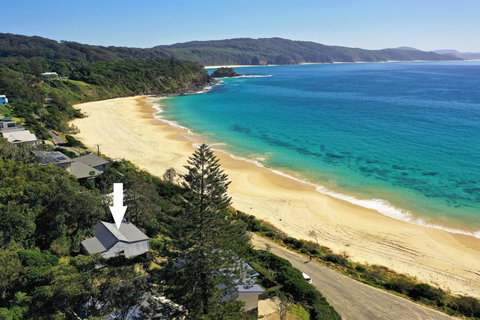 TRADEWINDS - Holiday Sunshine Coast 0