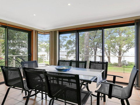 Tradewinds @ The Bay - All The Comforts Of Home - Sunshine Coast Tourism 3