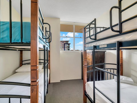 Tradewinds Apartments - Sunshine Coast Tourism 3