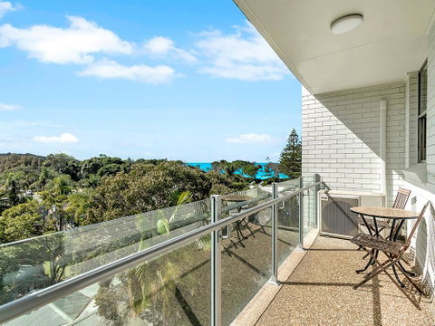 Tradewinds Apartments - Sunshine Coast Tourism 1
