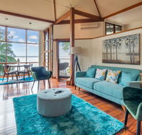 Tranquil Lake House - Perfect City Escape to relax - Holiday Sunshine Coast