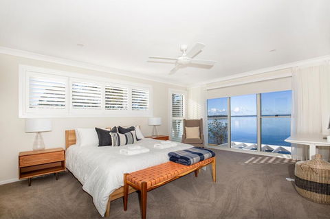 Tranquility Absolute Waterfront - Pet Friendly - 10 Mins To Hyams Beach - Sunshine Coast Tourism 3