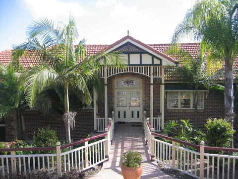 Tranquill Garden Hideaway - Holiday Sunshine Coast 2