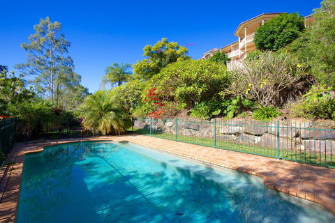 Tranquill Garden Hideaway - Holiday Sunshine Coast 1