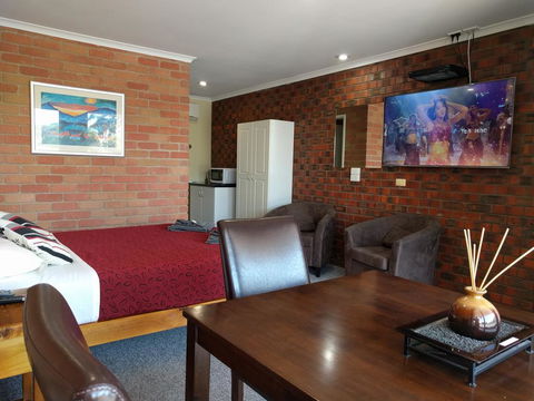 Travellers Inn Kaniva - Sunshine Coast Tourism 0