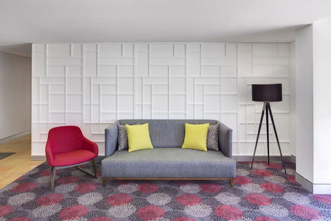 Travelodge Hotel Blacktown Sydney - Holiday Sunshine Coast 3