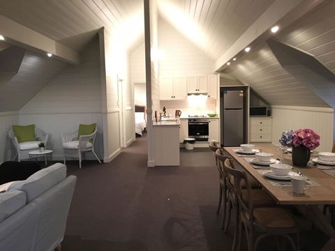Travertines Wines Apartment - Holiday Sunshine Coast 3