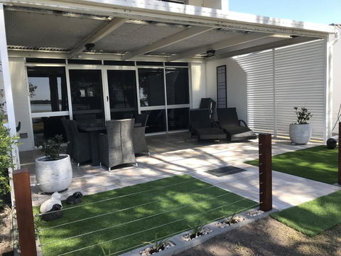 TREAT YOURSELF To Something Special! - Holiday Sunshine Coast 2