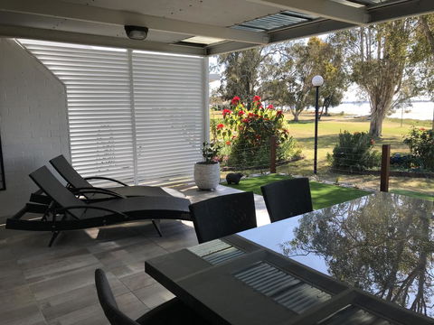 TREAT YOURSELF To Something Special! - Holiday Sunshine Coast 3