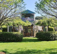 Tree Elle Retreat - Holiday Sunshine Coast