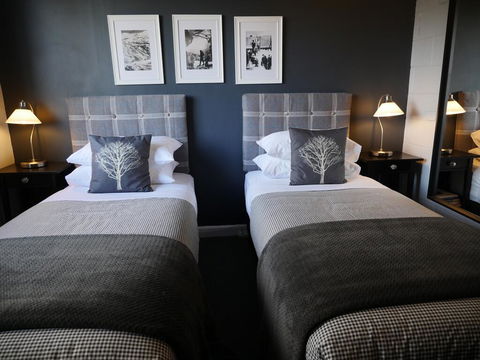 Troldhaugen Lodge - Sunshine Coast Tourism 1