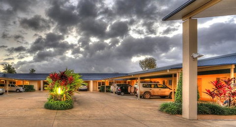 Tropixx Motel & Restaurant - Sunshine Coast Tourism 0