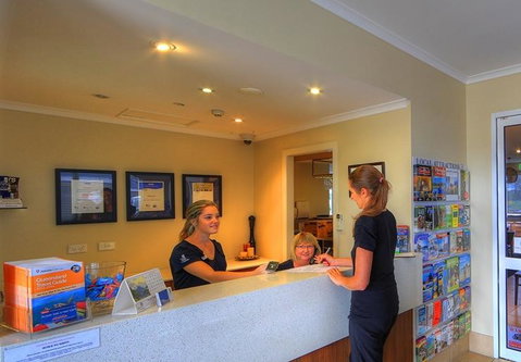 Tropixx Motel & Restaurant - Sunshine Coast Tourism 1