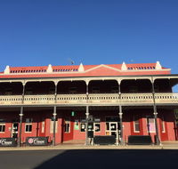 Tumut Star Hotel - Holiday Sunshine Coast