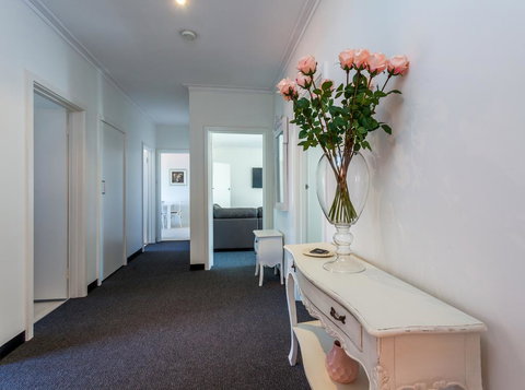 Twelve Errard - Sunshine Coast Tourism 2