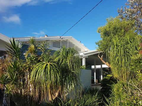 Twenty On Lake - Holiday Sunshine Coast 0