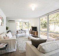Twiggy  Anglesea - Sunshine Coast Tourism
