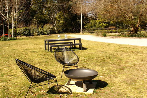 Twin Falls Bush Cottages - Holiday Sunshine Coast 1