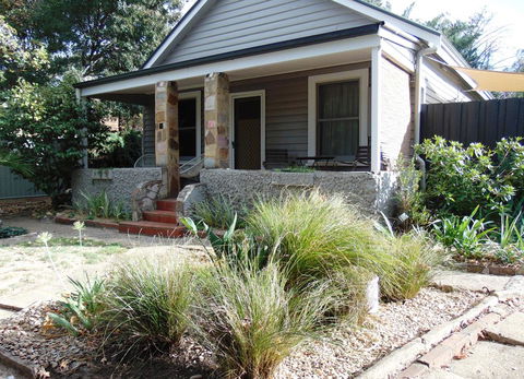 Twin Palms Castlemaine - Sunshine Coast Tourism 3