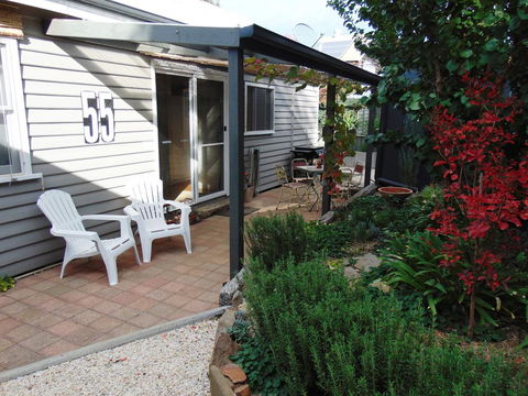 Twin Palms Castlemaine - Sunshine Coast Tourism 2