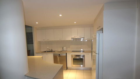 Twin Pines 301 - CBD Location - Sunshine Coast Tourism 1