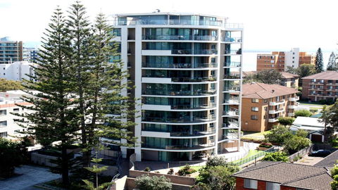 Twin Pines 401 - CBD Location - Sunshine Coast Tourism 0